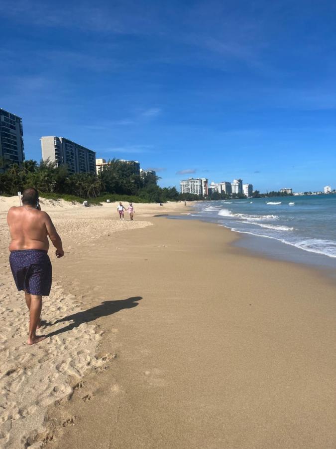 Isla Verde Frente A La Playa Y Piscina, Centrico Y Accesible سان خوان المظهر الخارجي الصورة
